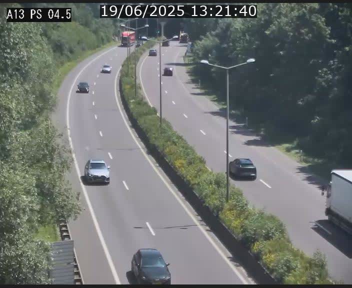 Traffic live webcam Luxembourg Differdange - A13 direction Esch-sur-Alzette - BK 4.5