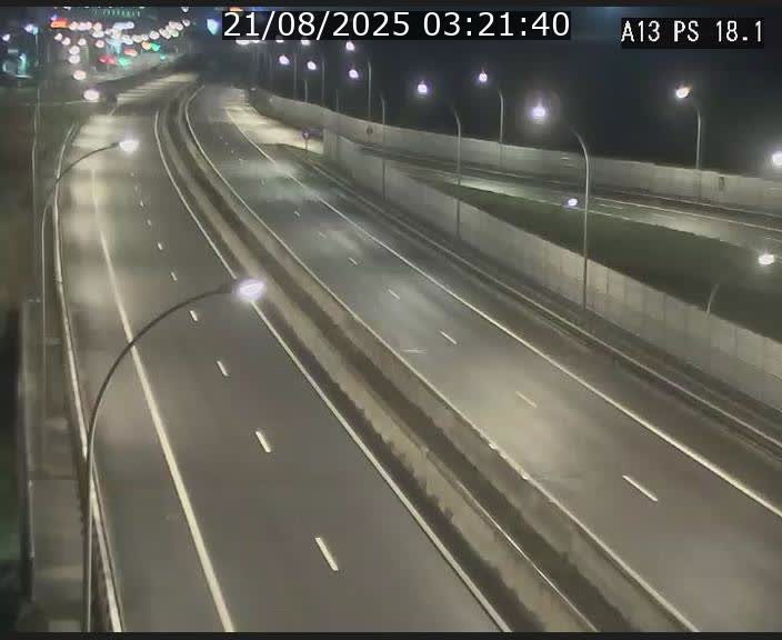 Traffic live webcam Luxembourg Dudelange - A13 direction Croix de Bettembourg - BK 18.1