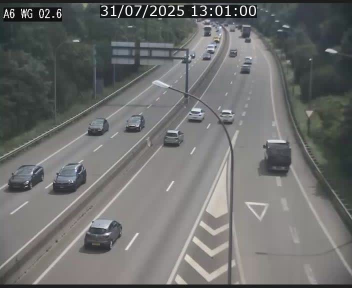 Traffic live webcam Luxembourg Croix de Cessange - A6 - BK 2.6 - direction France/Allemagne