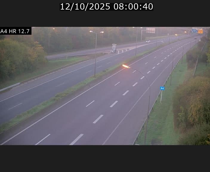 Traffic live webcam Luxembourg Esch sur Alzette - A4 - BK 12.7 - direction Esch-Belval