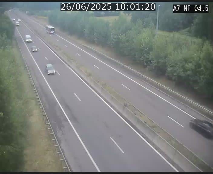 Caméra autoroute Luxembourg A7 - Passage à gibier Rëngelbour - direction Tunnel Grouft