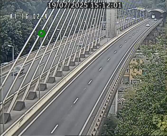 Traffic live webcam Luxembourg Sandweiler - A1 direction Luxembourg-ville - BK 2.4