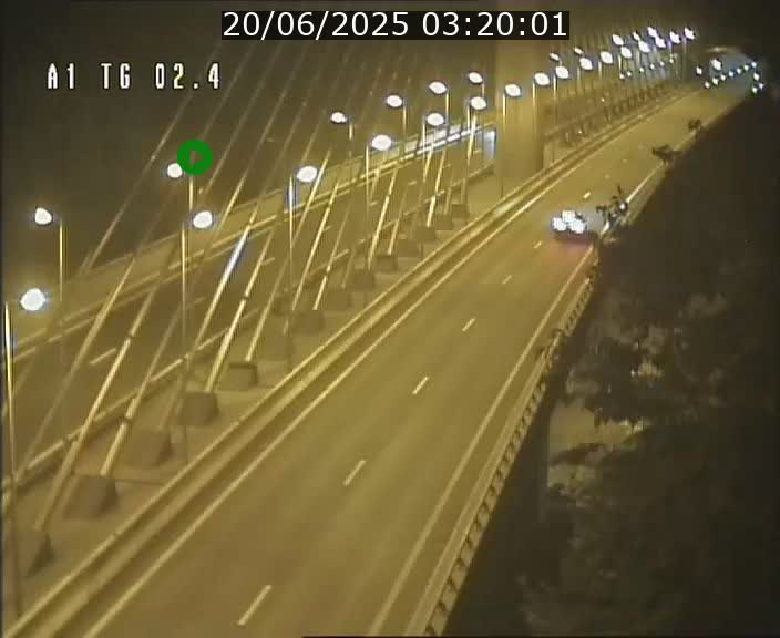 Traffic live webcam Luxembourg Sandweiler - A1 direction Luxembourg-ville - BK 2.4