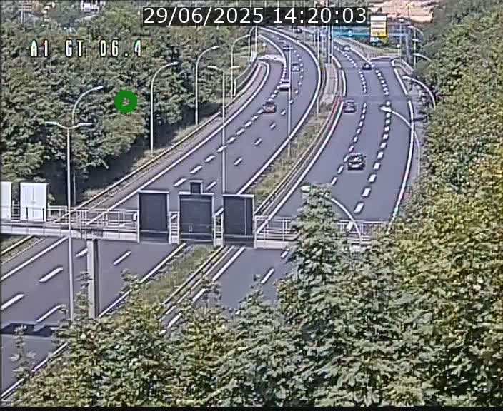 Traffic live webcam Luxembourg Hamm - A1 direction Sandweiler - BK 6.4