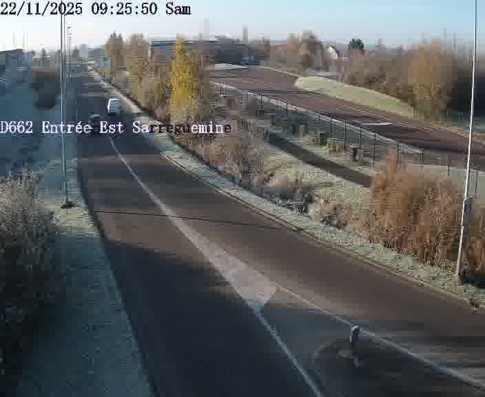 Point de vue trafic déployé sur D662 (France) à Sarreguemines, regardant vers Sarreguemines, aidant conducteurs et services à anticiper les flux.