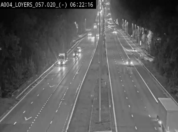 Webcam E411 au niveau du viaduc de Beez à Loyers, entre Champion et Warissoulx. Vue orientée vers Bruxelles