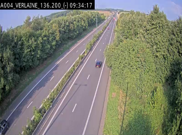 Webcam sur l'E411 à hauteur du pont surplombant la N40, à proximité de la sortie 26 Verlaine - Libramont-Chevigny. Vue orientée vers Namur