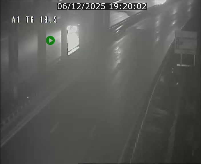 Traffic live webcam Luxembourg Senningen - A1 direction Luxembourg - BK 13.5