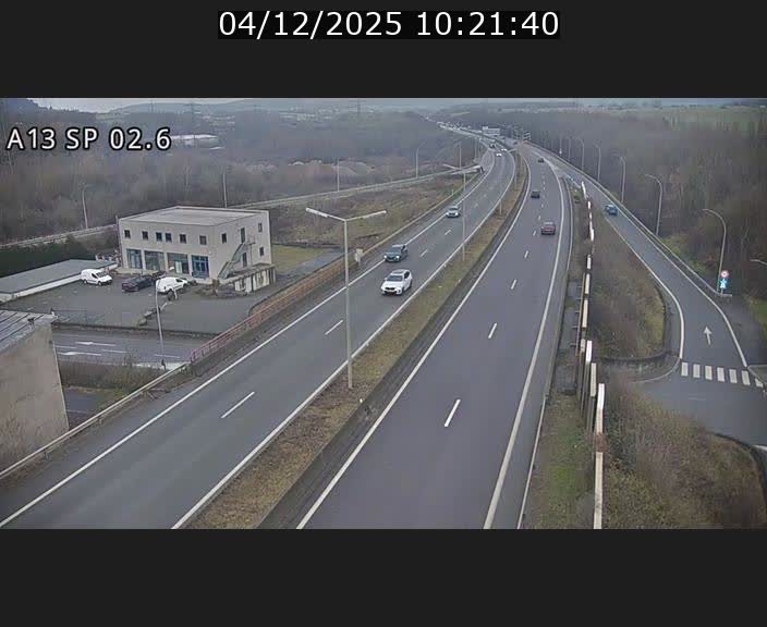 Traffic live webcam Luxembourg Sanem - A13 direction Pétange - BK 2.6