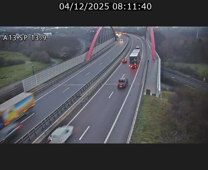 Traffic live webcam Luxembourg Kayl - A13 direction Esch-sur-Alzette/Luxembourg-ville - BK 13.9