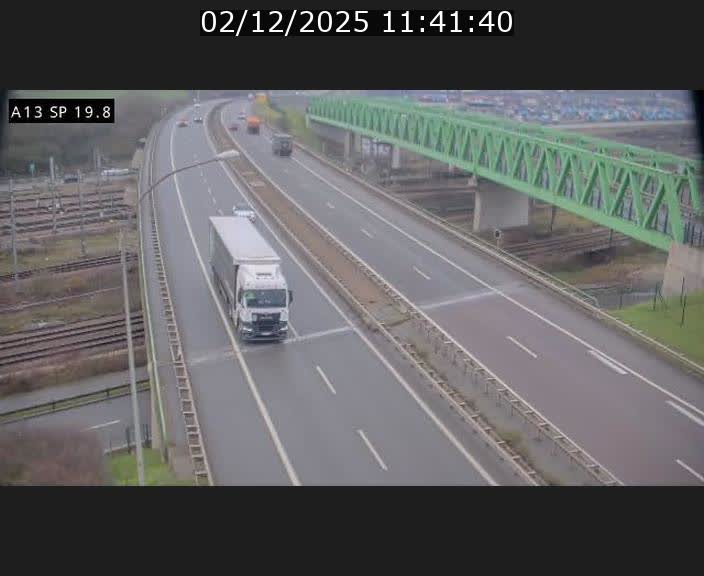 Traffic live webcam Luxembourg Croix de Bettembourg - A13 direction Esch-sur-Alzette - BK 19.8