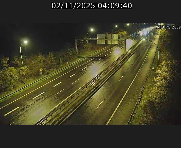 Traffic live webcam Luxembourg Croix de Bettembourg, rond-point d'Hellange - A13 direction Allemagne - BK 20.9