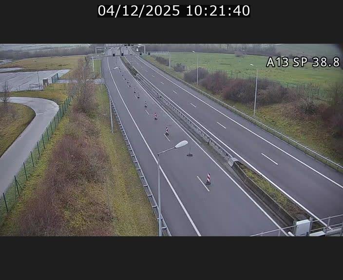 Webcam autoroute A13 à l'entrée ouest du tunnel Markusbierg à Schengen. Vue orientée vers le tunnel et l'Allemagne