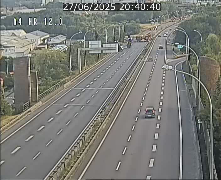 Traffic live webcam Luxembourg Jonction Foetz - A4 - BK 12.0 - direction Esch sur Alzette