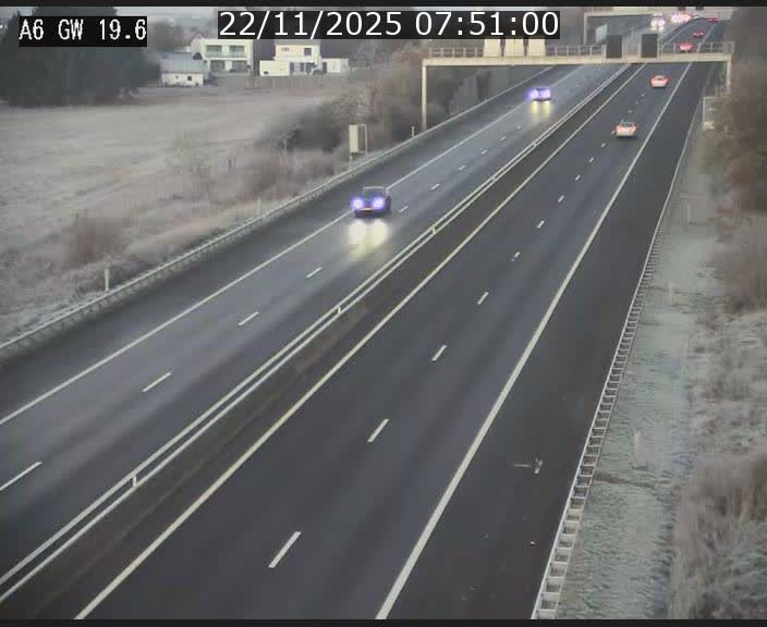 Traffic live webcam Luxembourg - Steinfort - A6 - BK 19.6 - direction Belgique
