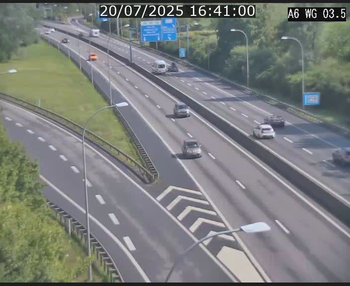 Traffic live webcam Luxembourg - Croix de Cessange - A6 - BK 3.5 - direction France/Allemagne