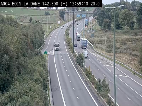 Webcam située entre la sortie 29 Neufchâteau et la jonction avec l'E25 en direction de Liège et Luxembourg