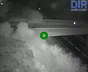 Webcam sur A84 à hauteur de Pont-Farcy, au niveau du pont autoroutier sur la Vire, au sud de Saint-Lô