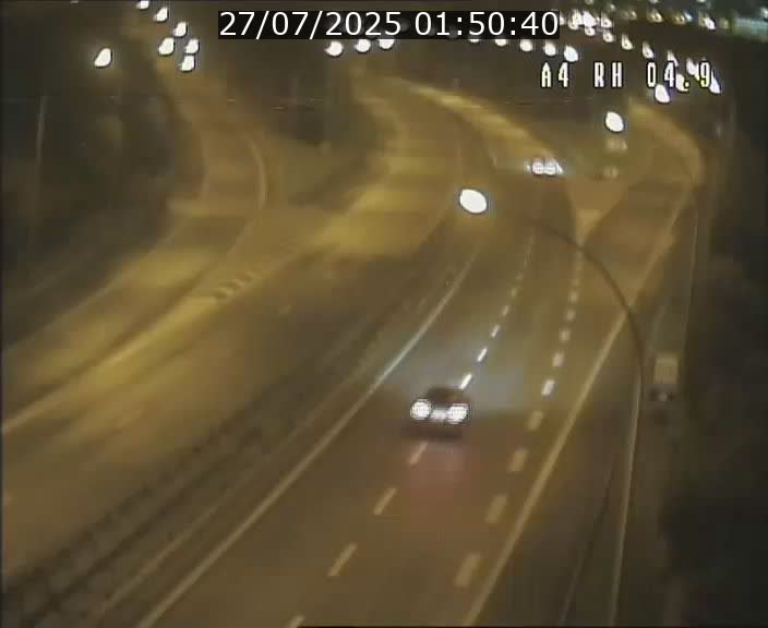 Traffic live webcam Luxembourg Leudelange - A4 - BK 4.9 - direction Luxembourg