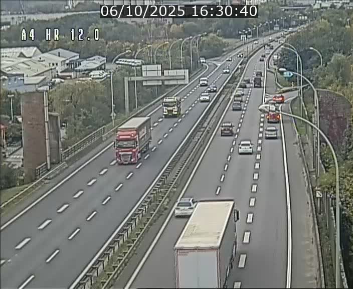 Traffic live webcam Luxembourg Jonction Foetz - A4 - BK 12.0 - direction Esch sur Alzette