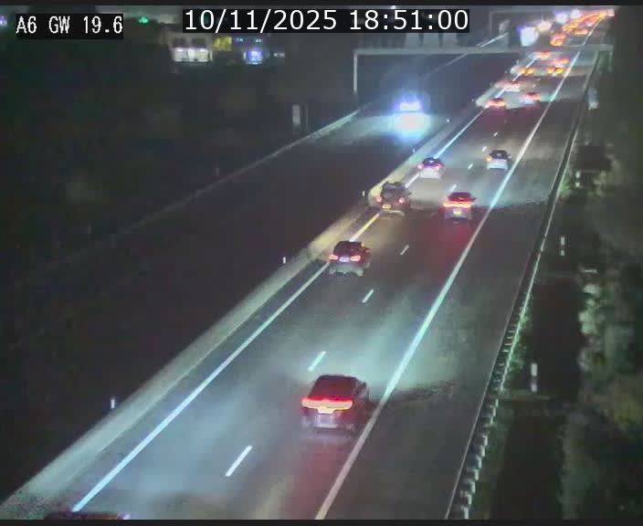 Traffic live webcam Luxembourg - Steinfort - A6 - BK 19.6 - direction Belgique