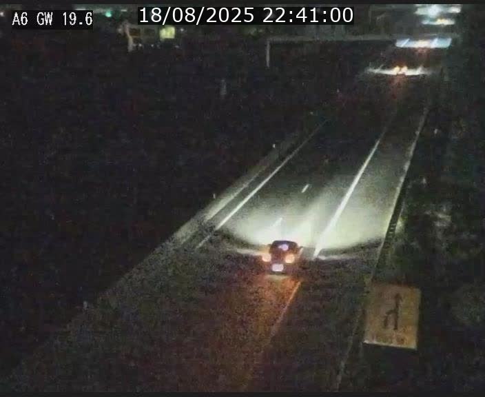 Traffic live webcam Luxembourg - Steinfort - A6 - BK 19.6 - direction Belgique