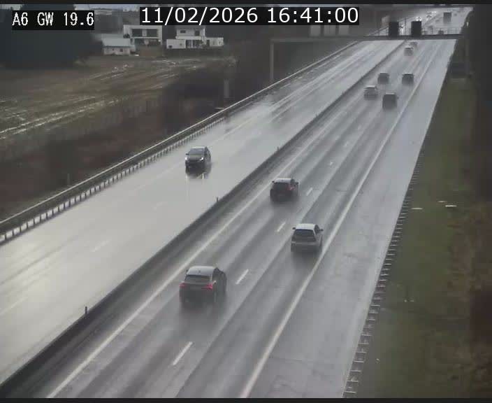 Traffic live webcam Luxembourg - Steinfort - A6 - BK 19.6 - direction Belgique
