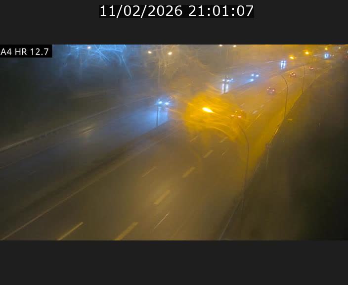 Traffic live webcam Luxembourg Esch sur Alzette - A4 - BK 12.7 - direction Esch-Belval