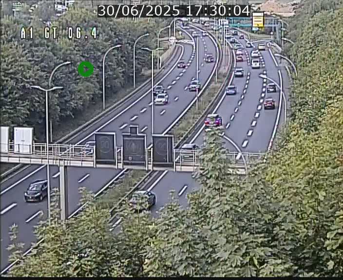 Traffic live webcam Luxembourg Hamm - A1 direction Sandweiler - BK 6.4