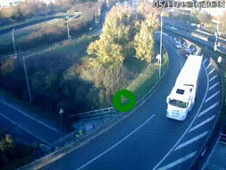 Caméra autoroute à la jonction entre l'A7 et la D301 (Boulevard urbain Sud de Lyon) à Feyzin, au sud de Lyon. Vue orientée vers Mions