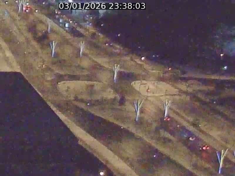 Webcam sur l'avenue John Fitzgerald Kennedy (N51) avec vue sur le Pont rouge (Pont Grande Duchesse Charlotte), l'arrêt Pfaffenthal et l'entrée du quartier Kirchberg