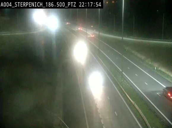 Webcam E411 à Sterpenich en Belgique près de la frontière du Luxembourg. Vue orientée vers Bruxelles