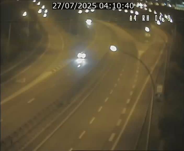 Traffic live webcam Luxembourg Leudelange - A4 - BK 4.9 - direction Luxembourg