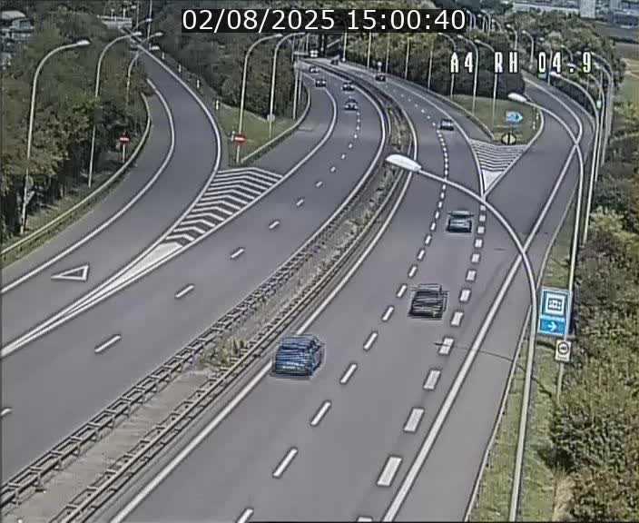 Traffic live webcam Luxembourg Leudelange - A4 - BK 4.9 - direction Luxembourg