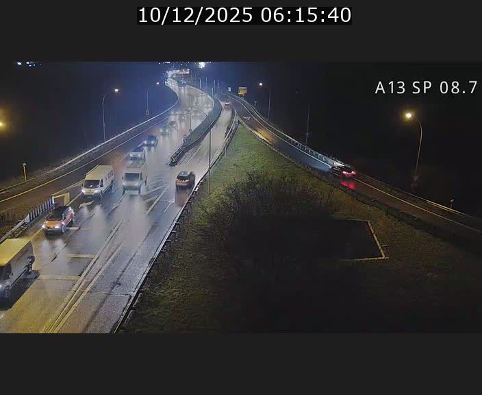 Traffic live webcam Luxembourg Jonction Lankelz - A13 direction Pétange - BK 8.7