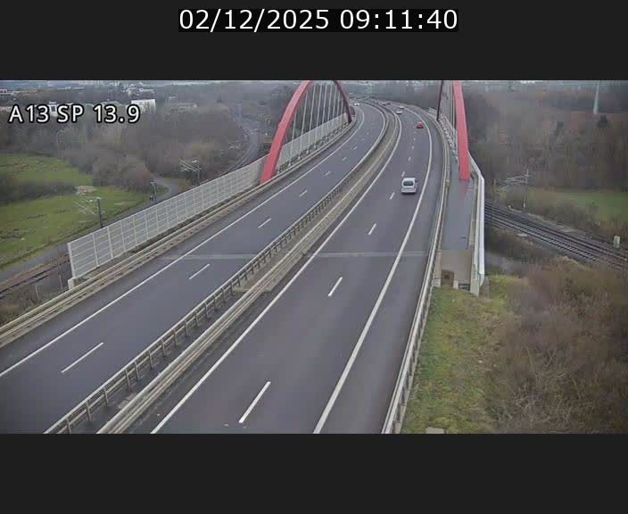Traffic live webcam Luxembourg Kayl - A13 direction Esch-sur-Alzette/Luxembourg-ville - BK 13.9