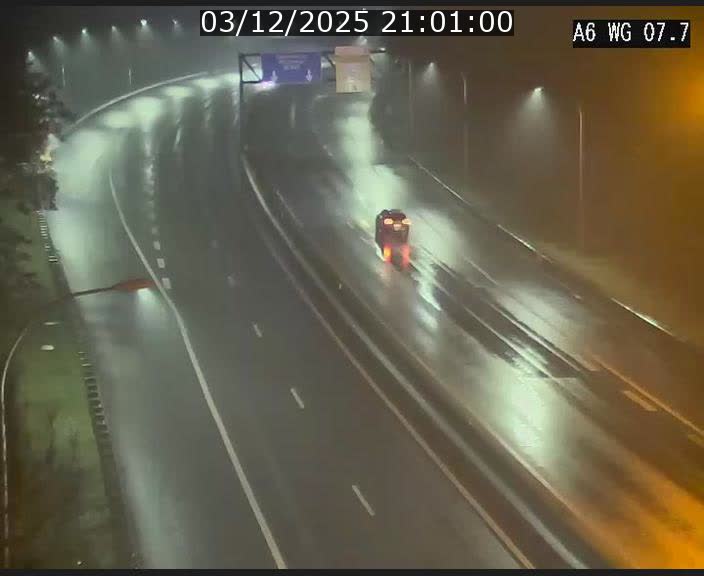 Traffic live webcam Luxembourg - Bridel - A6 - BK 7.7 - direction Belgique