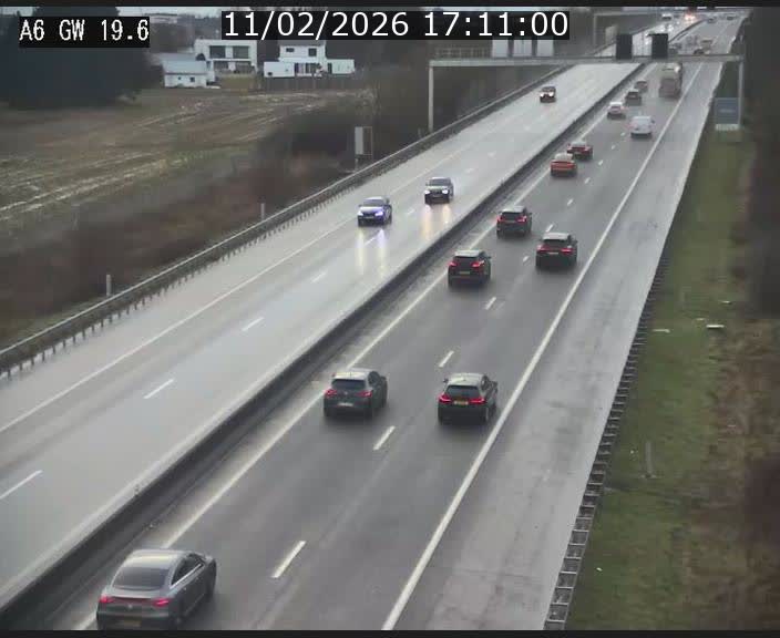 Traffic live webcam Luxembourg - Steinfort - A6 - BK 19.6 - direction Belgique