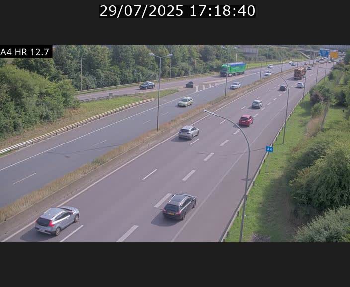 Traffic live webcam Luxembourg Esch sur Alzette - A4 - BK 12.7 - direction Esch-Belval