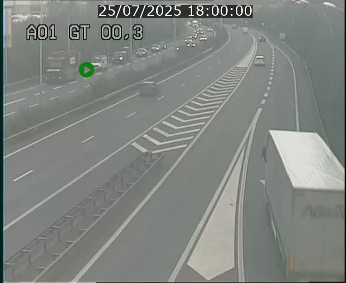 Traffic live webcam Luxembourg Croix de Gasperich - A1 direction Kirchberg - BK 0.3