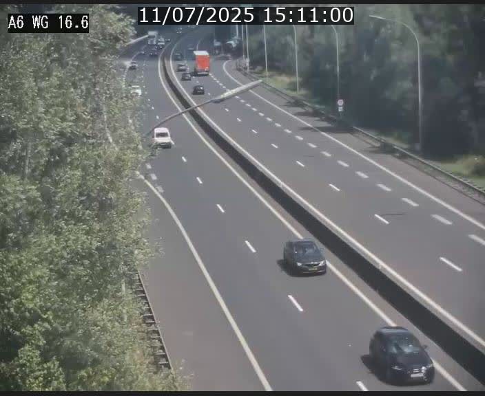Traffic live webcam Luxembourg Aire de Capellen - A6 - BK 16.6 - direction Luxembourg/France/Allemagne