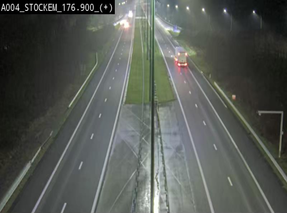 Webcam au-dessus de l'E411 sur la N83 à hauteur de la sortie Stockem. Vue orientée vers Arlon