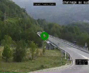 Webcam au nord d'Ax-les-Thermes au niveau de l'aire de chaînage de la N20. Vue orientée vers les Pyrénées, en direction de Pas de la Case