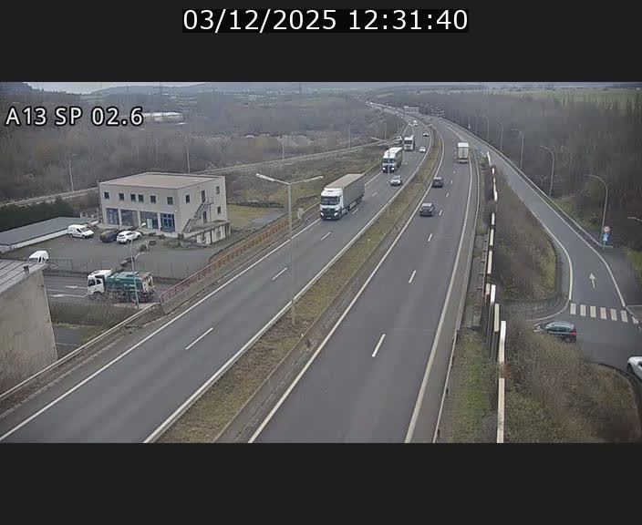 Traffic live webcam Luxembourg Sanem - A13 direction Pétange - BK 2.6