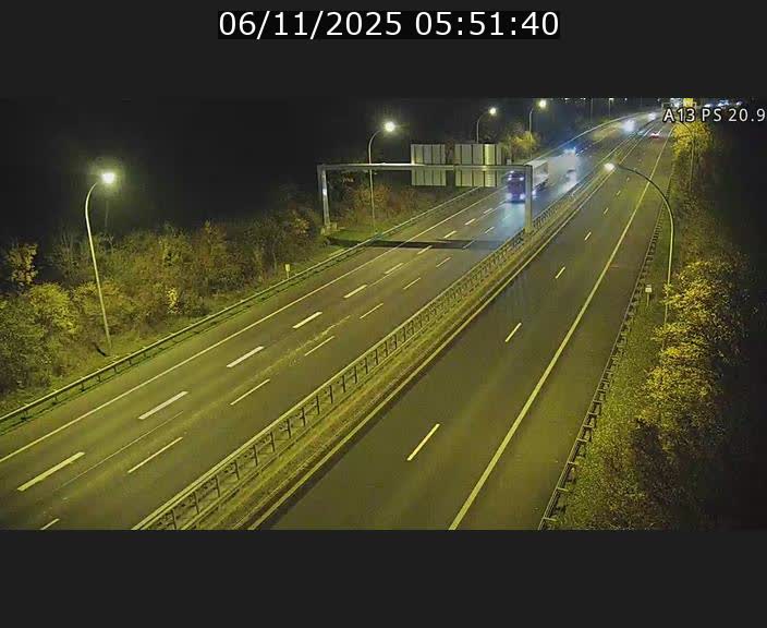 Traffic live webcam Luxembourg Croix de Bettembourg, rond-point d'Hellange - A13 direction Allemagne - BK 20.9