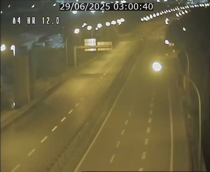 Traffic live webcam Luxembourg Jonction Foetz - A4 - BK 12.0 - direction Esch sur Alzette