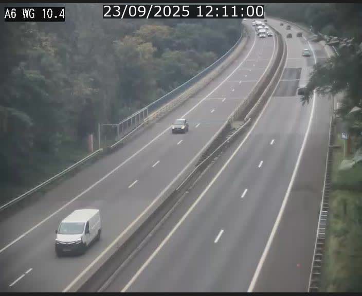 Traffic live webcam Luxembourg Mamer - A6 - BK 10.4 - direction Luxembourg/France/Allemagne