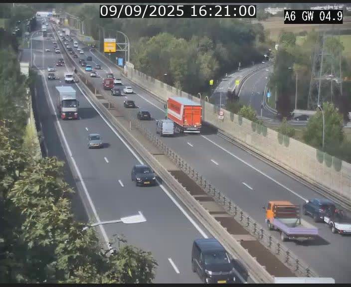 Traffic live webcam Luxembourg Croix de Cessange - A6 - BK 4.9 - direction Belgique