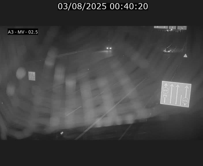 Webcam autoroute A3 au Luxembourg à proximité de la Croix de Gasperich. Vue orientée vers Luxembourg