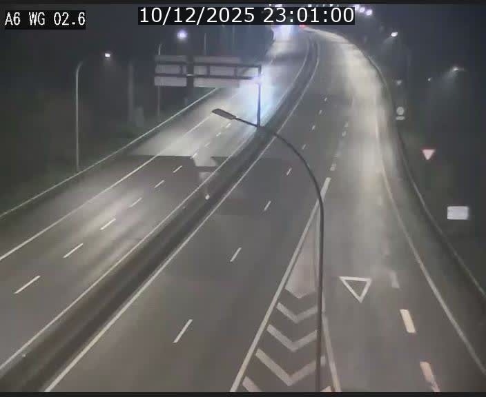 Traffic live webcam Luxembourg Croix de Cessange - A6 - BK 2.6 - direction France/Allemagne